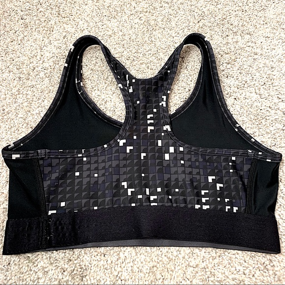 Bundle of 3 Compression Sports Bras/ Medium - Picture 16 of 16